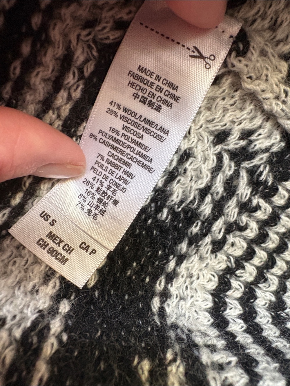Juicy Couture Black and White Patterned Open-Front Sweater Cardigan - Picture 4 of 6